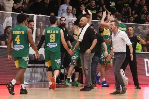 Κεραυνός - ΑΕΚ: Break... και "κιτρινοπράσινο" double! (φώτος)