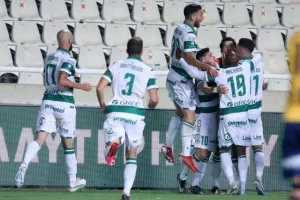 ΑΕΛ - Ομόνοια: Ο Καρίμ το... έβαψε πράσινο - Back2back Κυπελλούχος η Ομόνοια! (Φώτος)