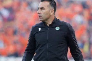 ΑΠΟΕΛ - Ομόνοια: Έχασε ευκαιρίες, έχασε έδαφος... (φώτος)