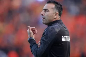 ΑΠΟΕΛ - Ομόνοια: Έχασε ευκαιρίες, έχασε έδαφος... (φώτος)