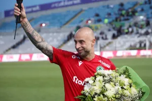 Τίμησε τον Παπουλή στο ημίχρονο η Ομόνοια, δάκρυσε μπροστά στον κόσμο! (φώτος/βίντεο)