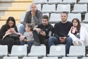 (ΦΩΤΟΡΕΠΟΡΤΑΖ) Ο κόσμος στο Πάφος-ΑΠΟΕΛ