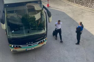 Η άφιξη του ΑΠΟΕΛ στο ΓΣΠ (Φώτος)