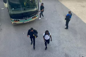 Η άφιξη του ΑΠΟΕΛ στο ΓΣΠ (Φώτος)
