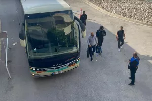 Η άφιξη του ΑΠΟΕΛ στο ΓΣΠ (Φώτος)