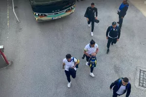 Η άφιξη του ΑΠΟΕΛ στο ΓΣΠ (Φώτος)