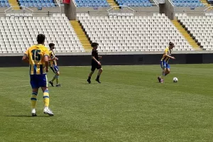 Super Cup Κ17/ Άνετα... με εξάρα το ΑΠΟΕΛ! (Φώτος)