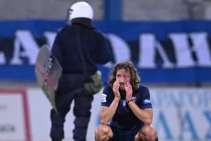 Ξέσπασε σε κλάματα ο Τσιγκρίνσκι για τον υποβιβασμό