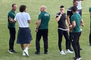Πηγαδάκι... με τους ρεφ (Φώτος)