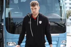 Βεζένκοβ: "Όλοι είμαστε έτοιμοι, δεν χρειάζονται ούτε έξτρα κίνητρο, ούτε έξτρα συγκέντρωση"