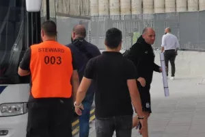 Η άφιξη του Απόλλωνα (Φώτος)