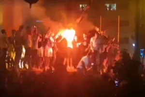 Υποδοχή με: "Να τους, να τους, τους πρωταθλητές"! (Φώτος/Βίντεο)