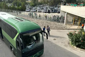 Ομόνοια/ Άφιξη με χειροκρότημα και... ανταπόδοση (Φώτος)