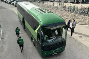 Ομόνοια/ Άφιξη με χειροκρότημα και... ανταπόδοση (Φώτος)