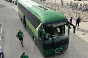 Ομόνοια/ Άφιξη με χειροκρότημα και... ανταπόδοση (Φώτος)