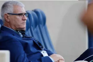 Ολυμπιακός: «Μικραίνει» η λίστα προπονητών