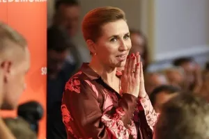 Η πρωθυπουργός της Δανίας εκφώνησε ομιλία γραμμένη από εργαλείο τεχνητής νοημοσύνης