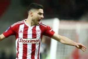 Σκέψη από τον Ανιγκό για σχήμα με έναν ή δύο εξτρέμ με την ΑΕΚ