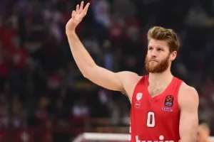 Γουόκαπ: «Ίσως το αλλάξω σε Γουοκαπόπουλος, σουτ λύτρωσης του Σλούκα»