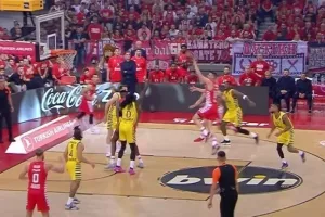 Παπανικολάου, Κάνααν και Σλούκας... βάφουν «ερυθρόλευκο» το Top 10 για τα Game 5 της EuroLeague