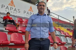 (ΦΩΤΟ) Πόζαρε στο Kerkida o νέος πρόεδρος!