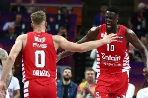 Μπασκετικό... θαύμα στην 3η περίοδο και πρόκριση Ολυμπιακού στον τελικό της EuroLeague