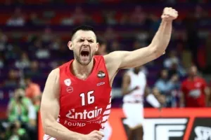 Μπασκετικό... θαύμα στην 3η περίοδο και πρόκριση Ολυμπιακού στον τελικό της EuroLeague