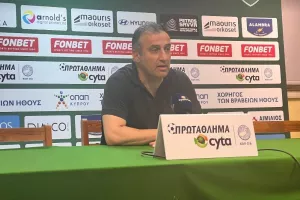 Σακκάς: ''Η νίκη αφιερωμένη εξ ολοκλήρου στον πατέρα του Αντρέα Καραμανώλη'' 