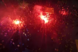 "Γαλαζοκίτρινο" πάρτι Λεόντων, τρέλα για το Κύπελλο στον Εναέριο! (Φώτος/Βίντεο Kerkida.net)