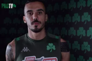 Το συγκινητικό "αντίο" του Παναθηναϊκού στον Κουρμπέλη (βίντεο)