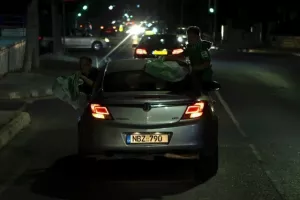 Χαμός... στην "Πλατεία Ηρώων" για τον πρωταθλητή Άρη! (Φώτος)