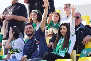 (Φωτορεπορτάζ) Ο κόσμος στην ΑΡΕΝΑ