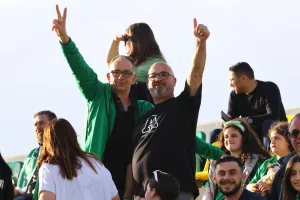 (Φωτορεπορτάζ) Ο κόσμος στην ΑΡΕΝΑ