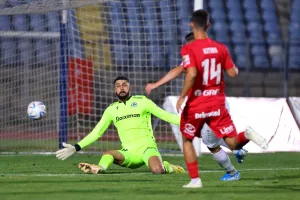 Πάφος FC- Ομόνοια: Διπλό… με γκολάρα και ΑΝΙΚΗΤΟ Φαμπιάνο! 