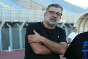 Τρίαρος: "Δεν μας φτάνει η πίκρα μας, θα πρέπει να αποδείξουμε ότι δεν είμαστε ελέφαντες;"