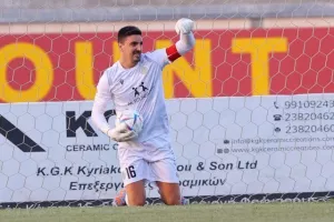 ΕΝΠ-ΑΕΛ: Με τριάρα... κράτησε την ελπίδα ζωντανή