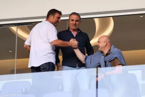Στο "ΠΑΠ" ο Τιμούρ παρέα με Κασιανό (φώτος)