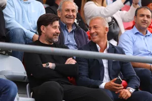 Νέα Σαλαμίνα - Ανόρθωση: "Γαλανόλευκο" το Βαρωσιώτικο (φώτος)