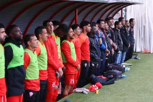 Νέα Σαλαμίνα - Ανόρθωση: "Γαλανόλευκο" το Βαρωσιώτικο (φώτος)