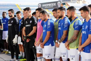 Λουλούδια για τον Κόκο από την Ανόρθωση (φώτος)