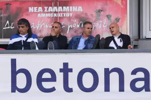 Νέα Σαλαμίνα - Ανόρθωση: "Γαλανόλευκο" το Βαρωσιώτικο (φώτος)