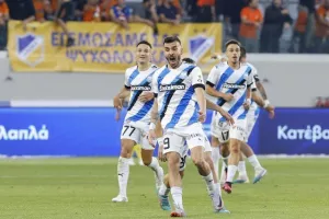 Απόλλων - ΑΠΟΕΛ: Τον "σκότωσε" και έμεινε ζωντανός! (φώτος)
