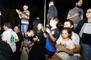 Χαμός... στην "Πλατεία Ηρώων" για τον πρωταθλητή Άρη! (Φώτος)