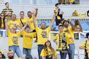 (Φωτορεπορτάζ) Φουλ... στο κίτρινο η Δυτική και το Νότιο πέταλο