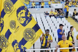 (Φωτορεπορτάζ) Φουλ... στο κίτρινο η Δυτική και το Νότιο πέταλο