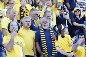 (Φωτορεπορτάζ) Φουλ... στο κίτρινο η Δυτική και το Νότιο πέταλο
