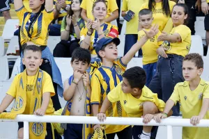 (Φωτορεπορτάζ) Φουλ... στο κίτρινο η Δυτική και το Νότιο πέταλο