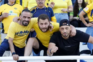 (Φωτορεπορτάζ) Φουλ... στο κίτρινο η Δυτική και το Νότιο πέταλο