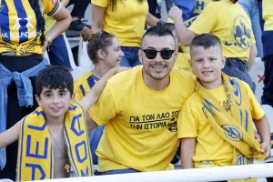 (Φωτορεπορτάζ) Φουλ... στο κίτρινο η Δυτική και το Νότιο πέταλο