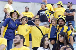 (Φωτορεπορτάζ) Φουλ... στο κίτρινο η Δυτική και το Νότιο πέταλο